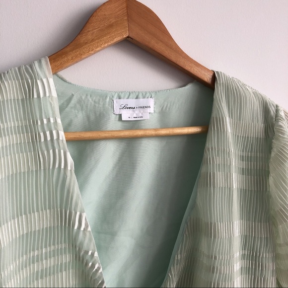 LOVERS + FRIENDS crop top - Picture 2 of 2